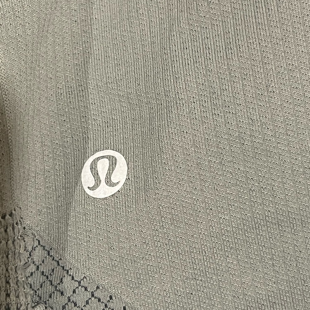 LULULEMON - Picture 3 of 3